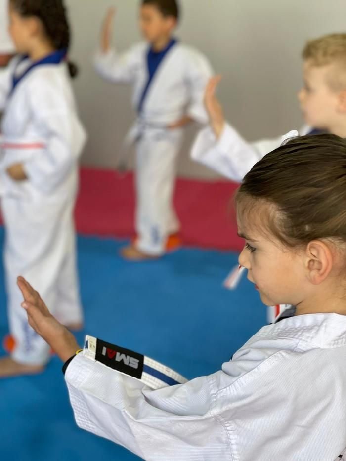 <center>We offer life-changing classes for the body and mind!<center>